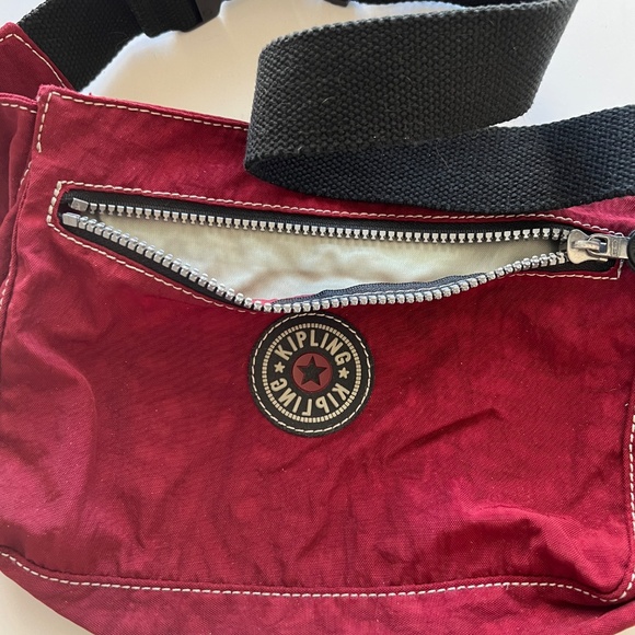 Kipling Deep Red Waist Belt Sporty Fanny Pack Crinkled Nylon Bag Vtg - Picture 4 of 13